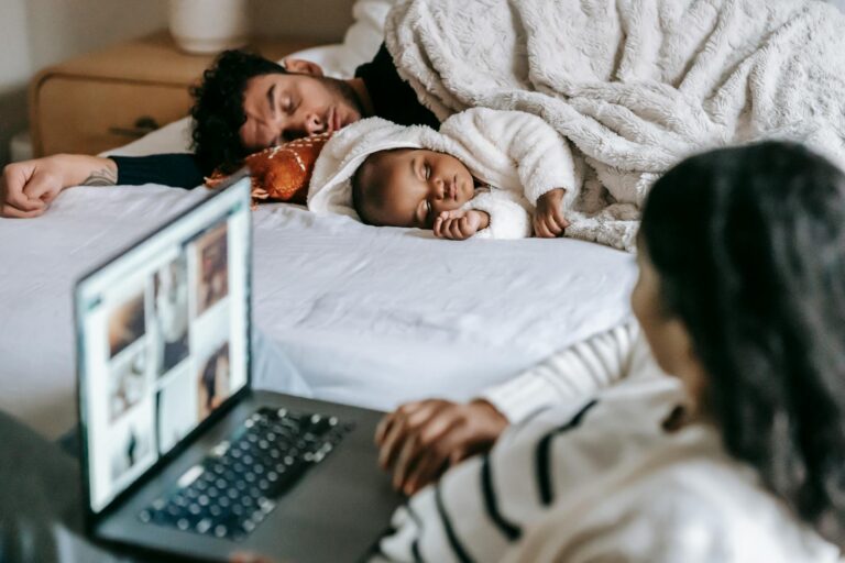 digital nomad with family